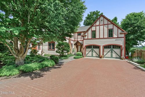 674 Crescent Ave, Saratoga Springs, NY, 12866-8760 | Card Image