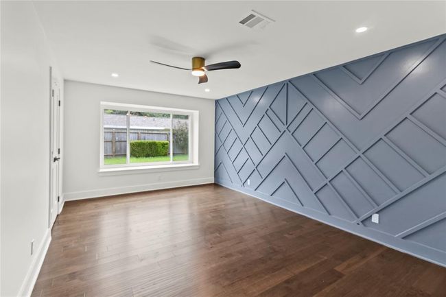 2823 Stetson Ln, House other with 3 bedrooms, 2 bathrooms and 2 parking in Houston TX | Image 17