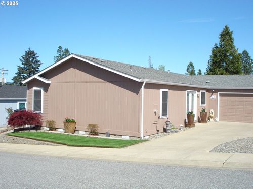 118 Samantha Way, Canyonville, OR, 97417-8770 | Card Image