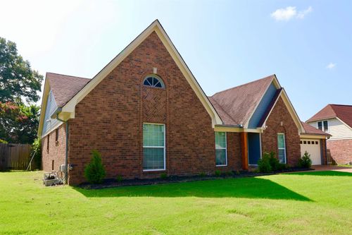 5252 Lake Village Dr, Memphis, TN, 38125-4100 | Card Image