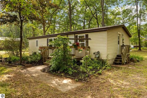 510 Merritt St, Fife Lake, MI, 49633-9141 | Card Image