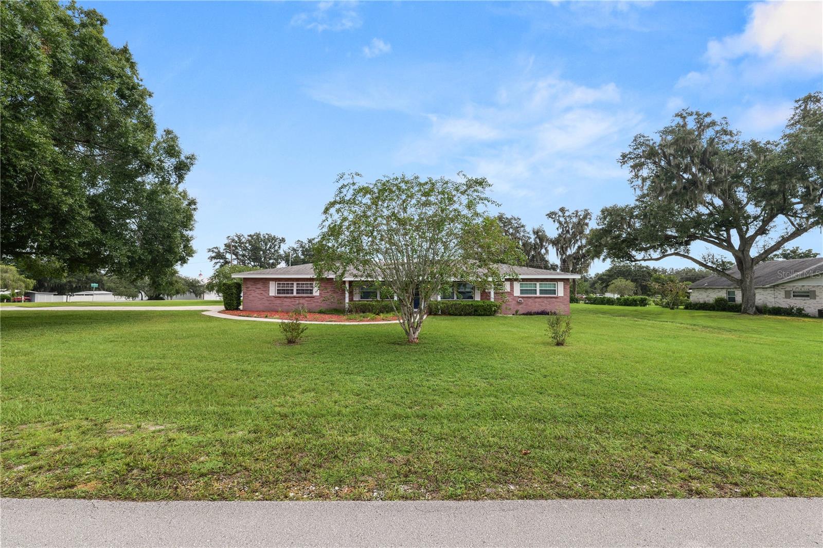 Lori Ln, Lakeland, FL 33809