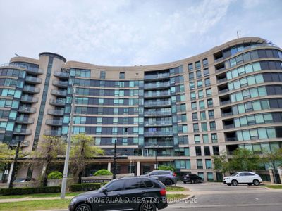 PH204 - 18 Valley Woods Rd, Condo with 3 bedrooms, 2 bathrooms and 1 parking in North York ON | Image 3