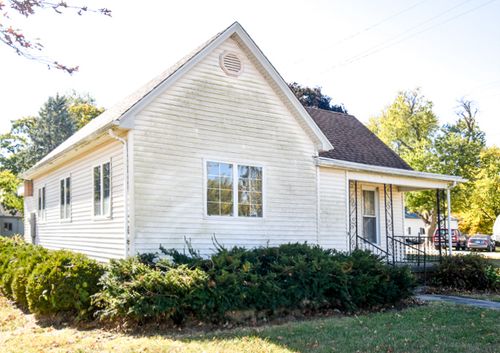 600 E Washington St, Ashland, IL, 62612-7706 | Card Image