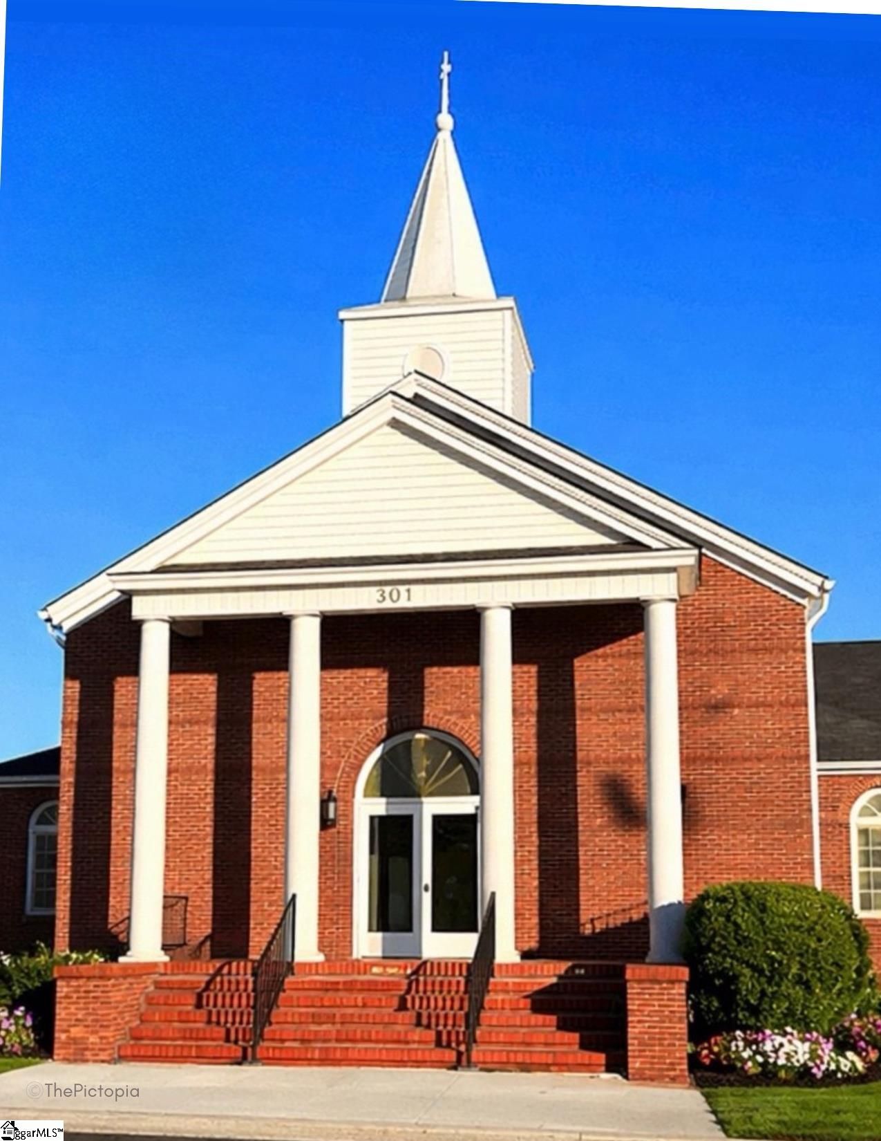 Commercial Sale in Fountain Inn