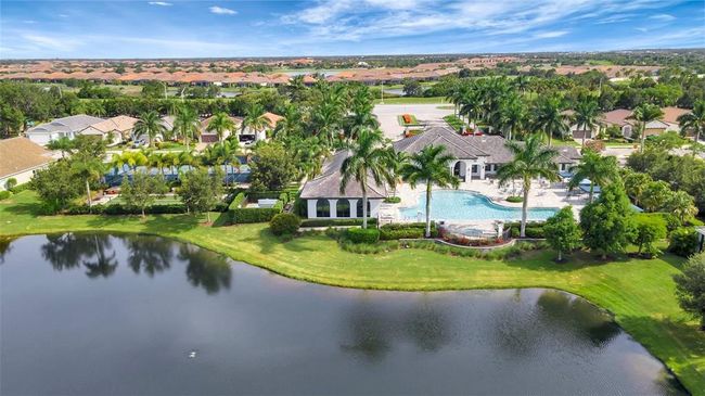 2638 Light Sky Ln, Home with 3 bedrooms, 2 bathrooms and null parking in BRADENTON FL | Image 18