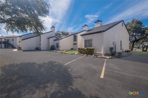 c16-1135 Parkview Dr, Canyon Lake, TX, 78133-3307 | Card Image