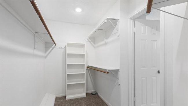 Primary closet | Image 21