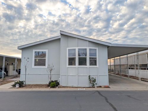 spc-131-1001 Sylmar Ave, Clovis, CA, 93612-1695 | Card Image