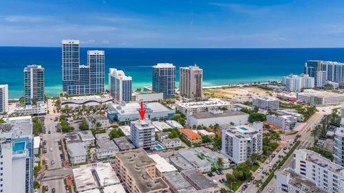 204-6855 Abbott Avenue, Miami Beach, FL, 33141 | Card Image