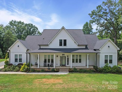 1421 Hamiltons Cross Rd, Marshville, NC, 28103-9514 | Card Image