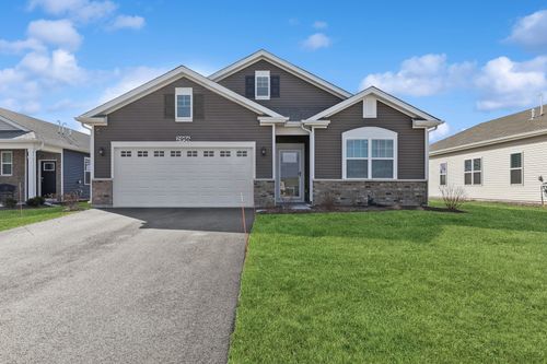 2956 Harnish Dr, Algonquin, IL, 60102-6860 | Card Image