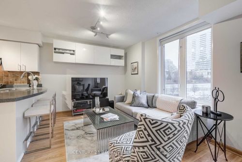 329-26 Douro St, Toronto, ON, M6K3M4 | Card Image