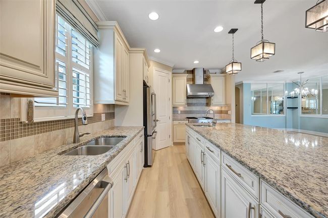 Island with cabinets on both sides | Image 9