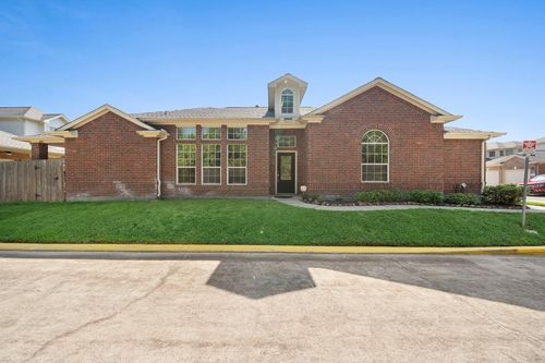 10530 Willow Park Grn, Houston, TX, 77070-5623 | Card Image