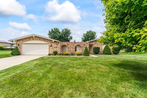 845 Burnside Drive, Tipp City, OH, 45371 | Card Image