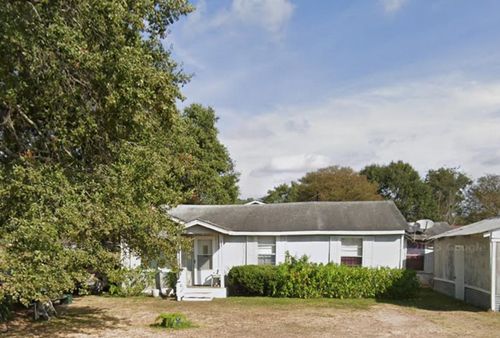 646 Baker St, Hempstead, TX, 77445-6819 | Card Image