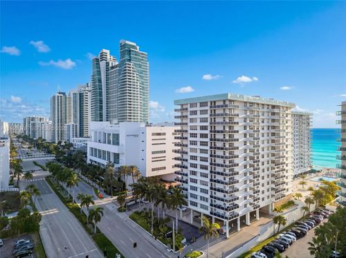 1024-3725 S Ocean Dr, Hollywood, FL, 33019-2910 | Card Image