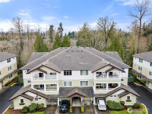 unit-301-23924 Ne 115th Ln, Redmond, WA, 98053-6267 | Card Image