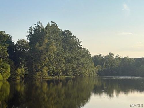 5707 Forest Dr, Hillsboro, MO, 63050-3310 | Card Image