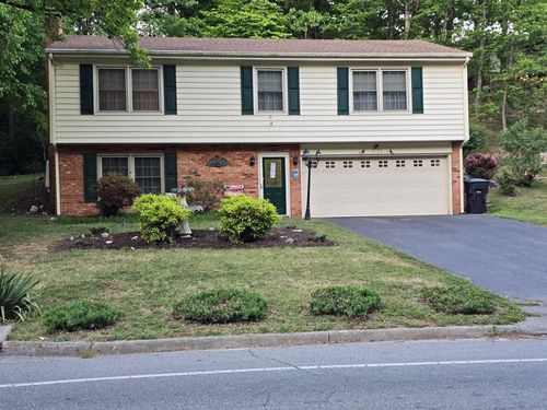 3123 Green Ridge Rd, Roanoke, VA, 24019-2418 | Card Image