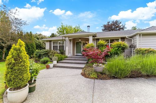 10311 Lundeen Pkwy, Lake Stevens, WA, 98258-9237 | Card Image