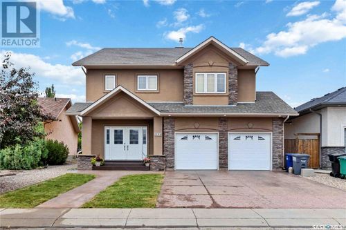 331 Bolton Way, Saskatoon, SK, S7T0A2 | Card Image