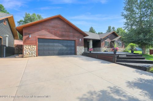 997 E 10th St, Craig, CO, 81625-1403 | Card Image