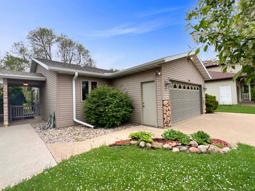 2802 S Felker Ave, Marshfield, WI, 54449-5640 | Card Image