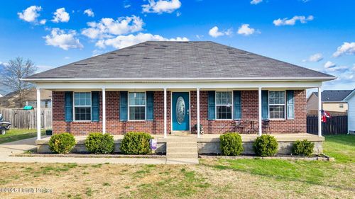 492 Gentry Ln, Mt Washington, KY, 40047-7845 | Card Image