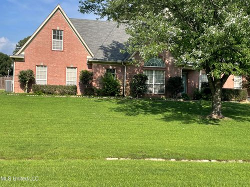 5486 Hurt Rd, Horn Lake, MS, 38637-4106 | Card Image