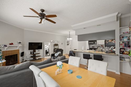 apt-203-915 W 23rd St, Austin, TX, 78705-5044 | Card Image