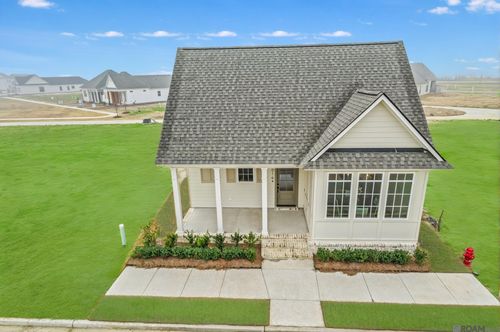 5016 Colmar Road, Gonzales, LA, 70737 | Card Image