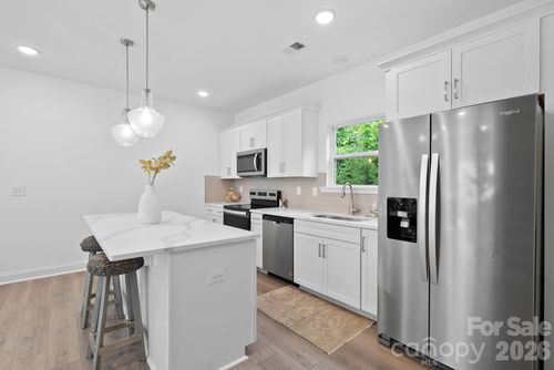 1-b-184 Cherry Springs Ln, Asheville, NC, 28804-0184 | Card Image