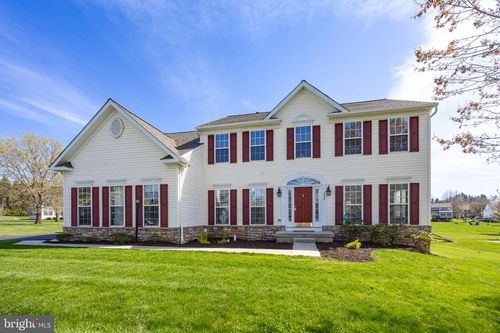 306 Winchester Ln, West Grove, PA, 19390-8826 | Card Image