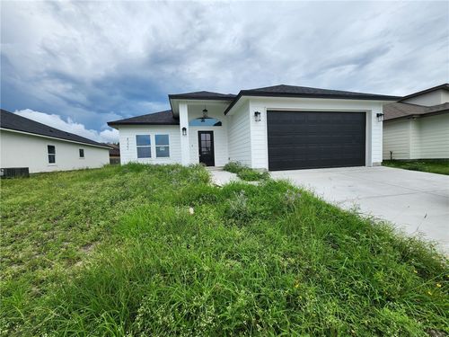 8121 Berenstain Dr, Corpus Christi, TX, 78414-4437 | Card Image