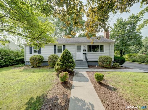 11 Forest Ln, Bloomfield, CT, 06002-2838 | Card Image