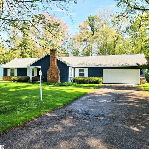 4941 Aaron Dr, Oscoda, MI, 48750-8709 | Card Image