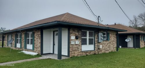 615 Yvonne St, New Iberia, LA, 70560-5859 | Card Image