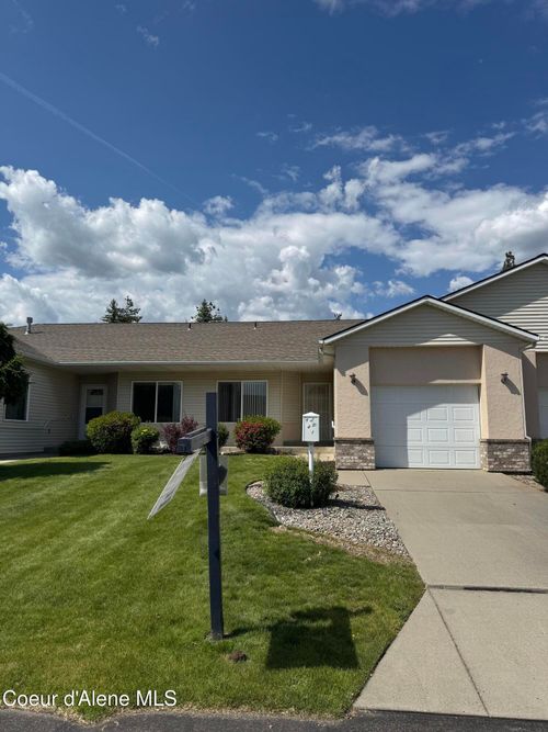 941 W Woodlawn Dr, Hayden, ID, 83835-8810 | Card Image
