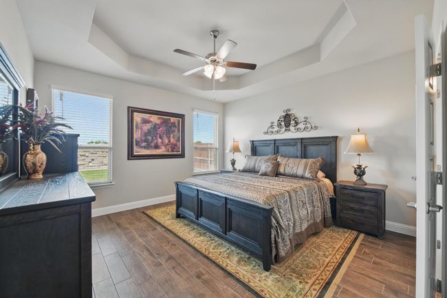 2172 Knightsgate Rd, House other with 4 bedrooms, 2 bathrooms and null parking in Argyle TX | Image 4