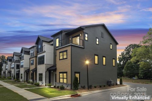 24-740 Falling Oak Aly, Huntersville, NC, 28078-9384 | Card Image