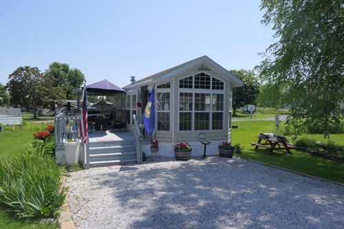 17-17 Eagle Ln, South Hero, VT, 05486 | Card Image