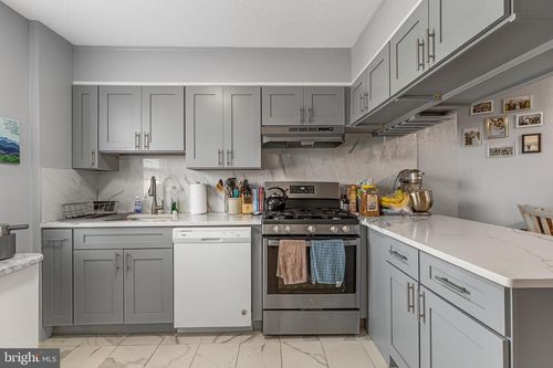 fl-2-158 Montgomery Ave, BALA CYNWYD, PA, 19004-2970 | Card Image