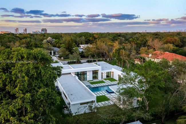 6830 Sw 104 Th St, House other with 7 bedrooms, 8 bathrooms and null parking in Pinecrest FL | Image 59