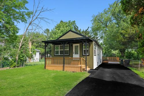 114 Maple St, Mchenry, IL, 60051-9758 | Card Image