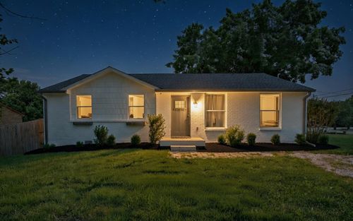 717 Liberty Pike, Franklin, TN, 37064-2946 | Card Image