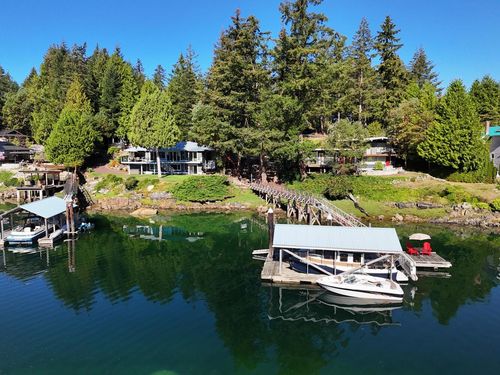 12828 Gilden Rd, Madeira Park, BC, V0N2H1 | Card Image