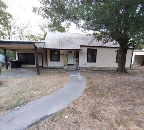 1113 Commerce Dr, Greenville, TX, 75401-2215 | Card Image