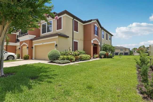 11617 Crowned Sparrow Ln, Townhouse with 3 bedrooms, 3 bathrooms and null parking in TAMPA FL | Image 18